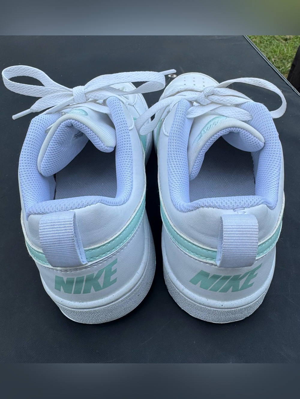Nike White Court Sneakers Mint Green Swoosh Lace Up Casual Shoes 7Y/8.5Women - Picture 4 of 11